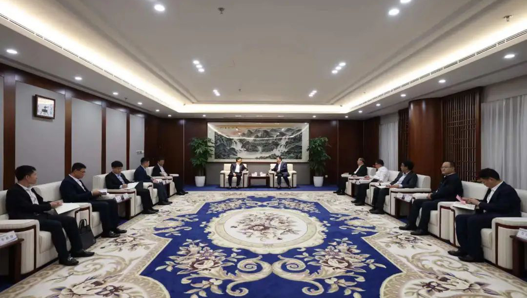 廖家生会见中国电气装备集团党委书记、董事长白忠泉