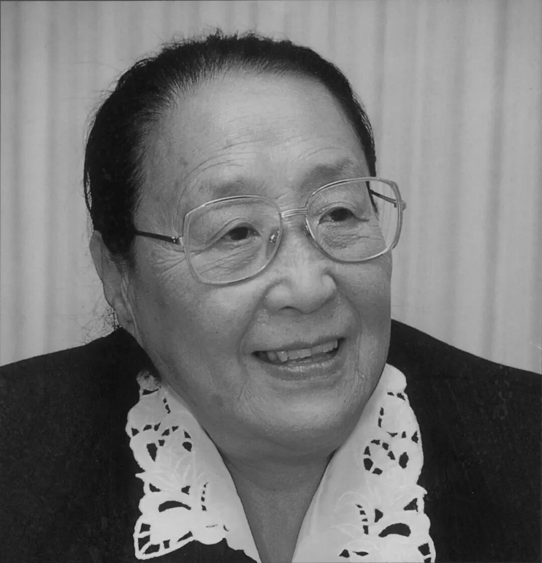 孔子七十七代嫡孙女孔德懋遗体送别仪式及骨灰安放仪式在八宝山举行
