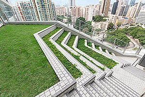 大楼加入大量的绿化元素，绿化面积更覆盖逾30%建筑面积，图为位于9楼的空中花园。

