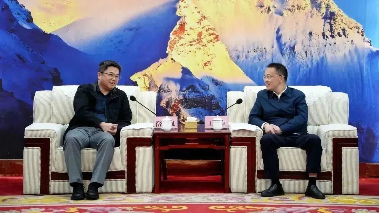 薛侃率杨浦区代表团赴西藏自治区日喀则市拉孜县开展对口支援工作调研