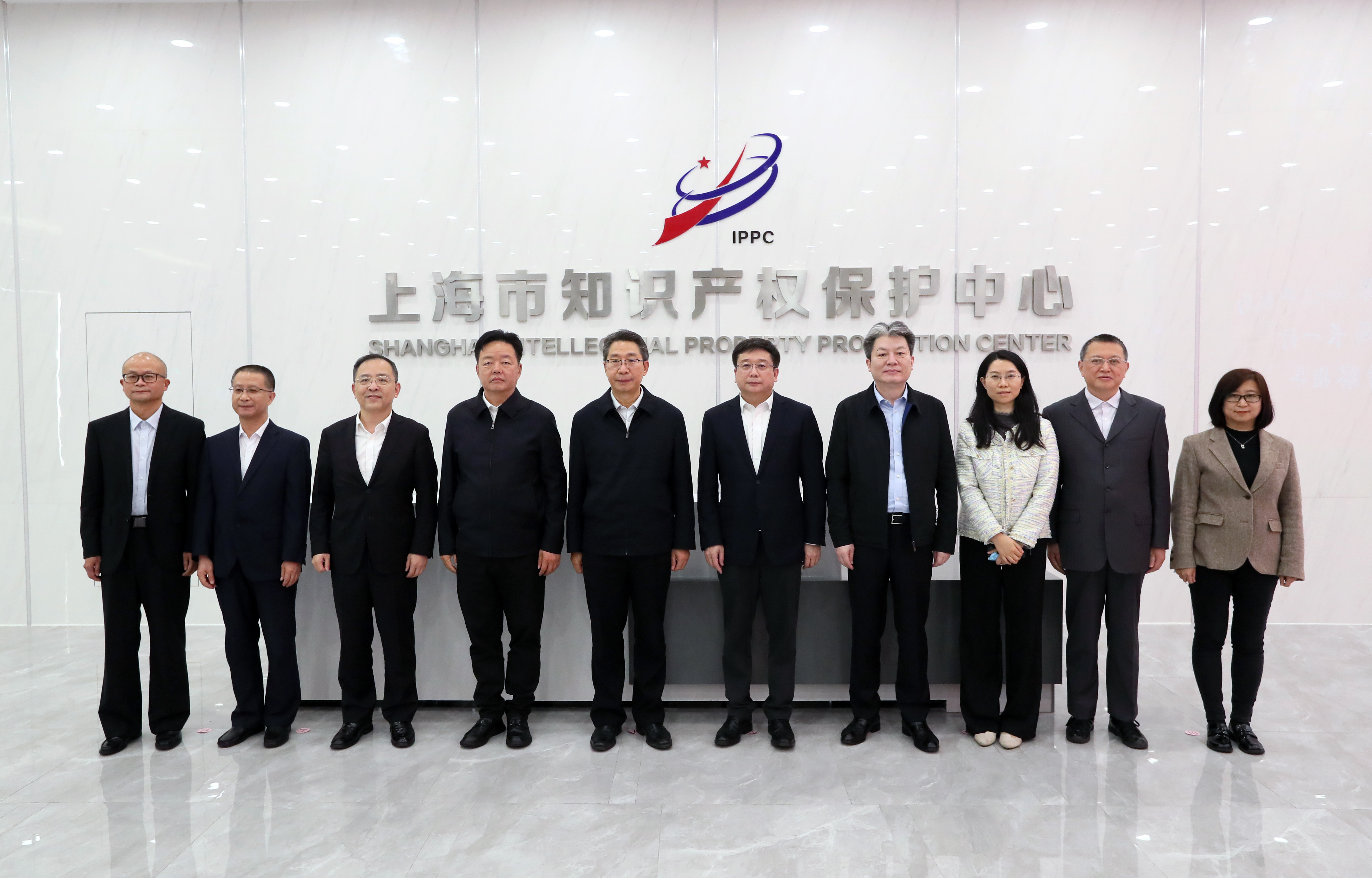 国家知识产权局党组书记、局长申长雨一行在沪调研知识产权保护工作时间：2022-11-24